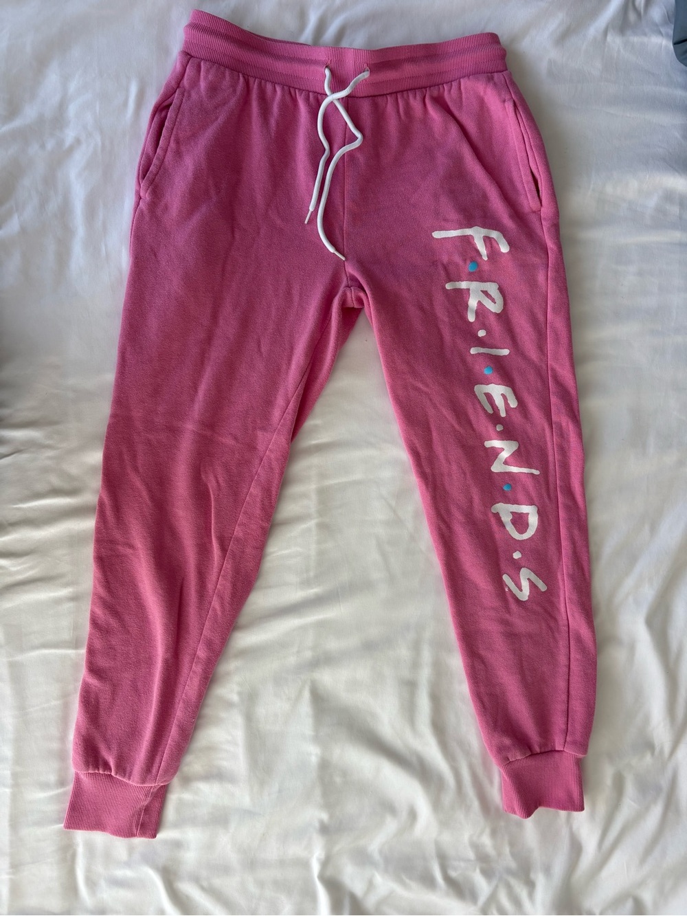 โFRIENDSโ Womenโs Pink Sweatpants
